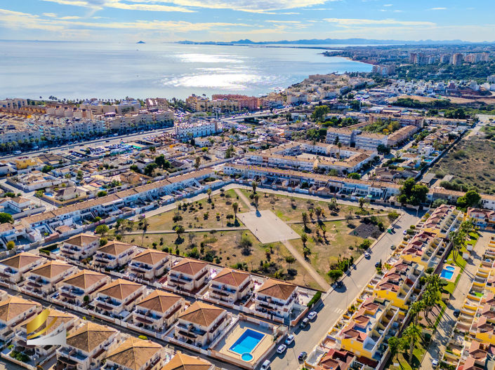 Image No.4-3 Bed Townhouse for sale