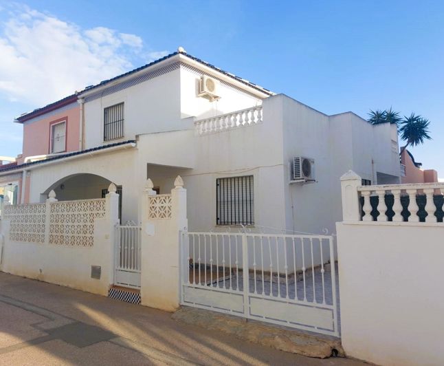 Image No.1-3 Bed Chalet for sale