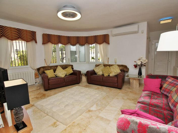 Image No.11-3 Bed Villa for sale