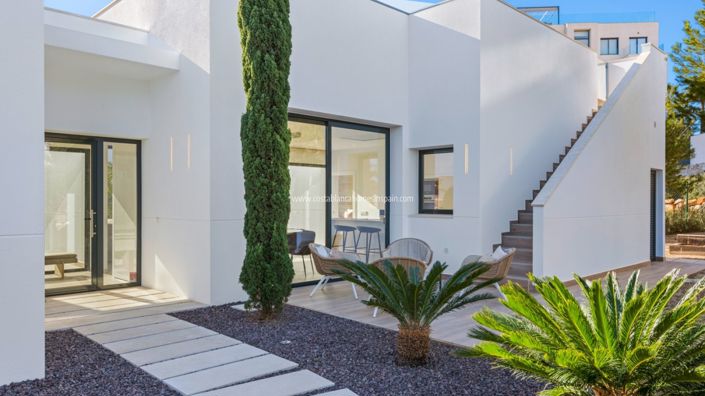 Image No.11-4 Bed Villa for sale