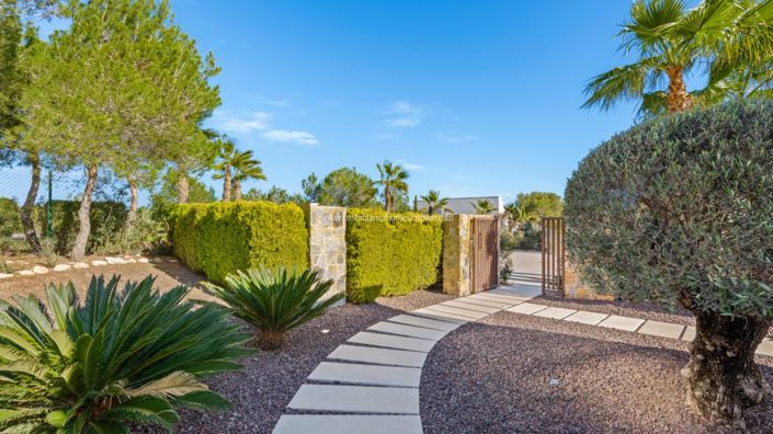 Image No.12-4 Bed Villa for sale