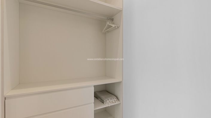 Image No.29-4 Bed Villa for sale