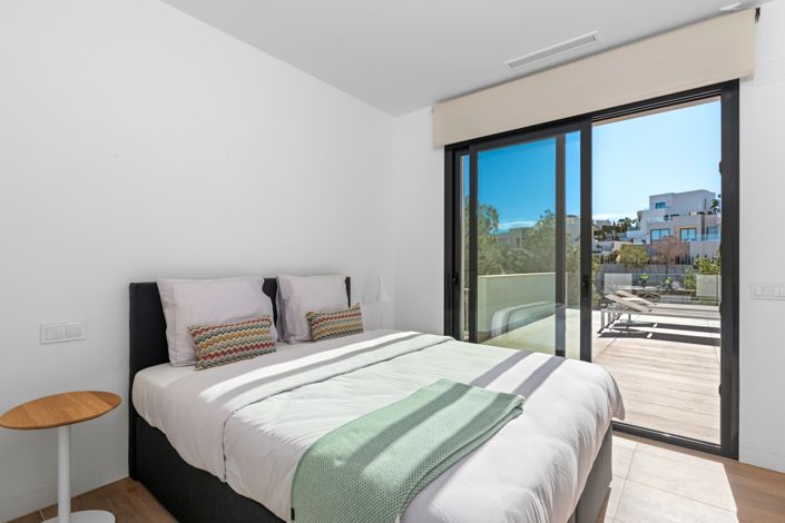 Image No.31-4 Bed Property for sale