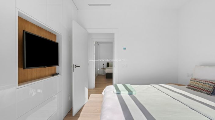 Image No.33-4 Bed Villa for sale