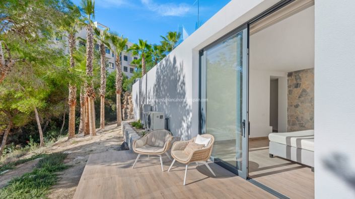 Image No.38-4 Bed Villa for sale