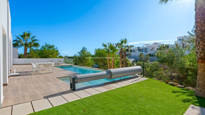 Image No.5-4 Bed Villa for sale