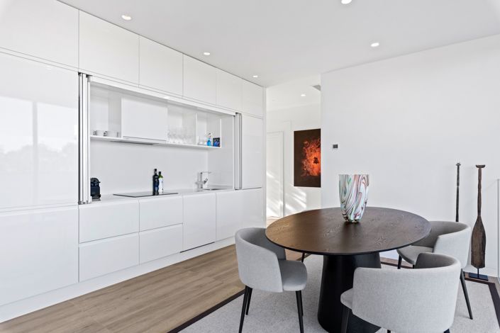 Image No.20-4 Bed Property for sale