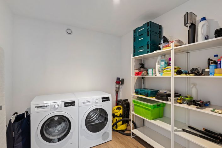 Image No.41-4 Bed Property for sale