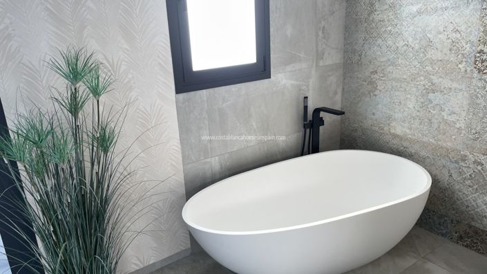 Image No.16-4 Bed Villa for sale