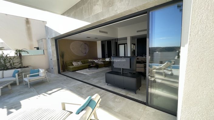 Image No.6-4 Bed Villa for sale