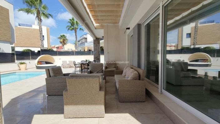 Image No.8-Propriété de 3 chambres à vendre à La Mata