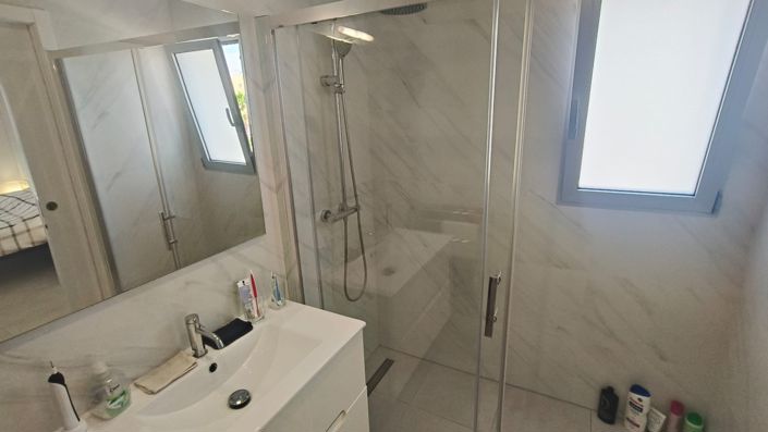 Image No.20-2 Bed Apartment for sale
