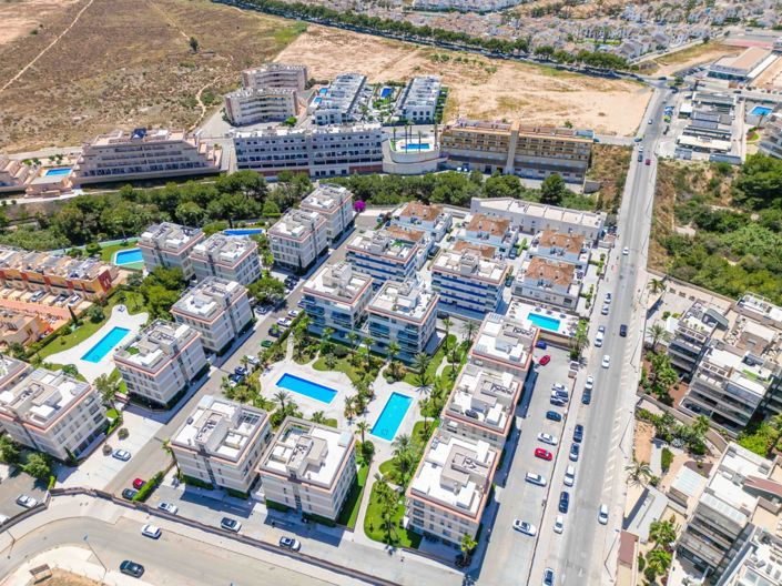 Image No.26-2 Bed Apartment for sale