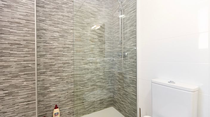 Image No.18-2 Bed Apartment for sale