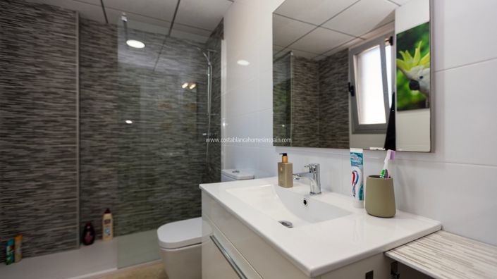 Image No.19-2 Bed Apartment for sale