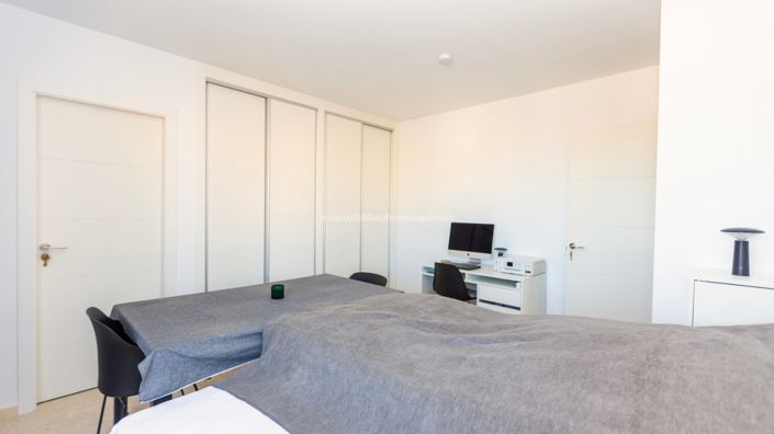 Image No.24-2 Bed Apartment for sale