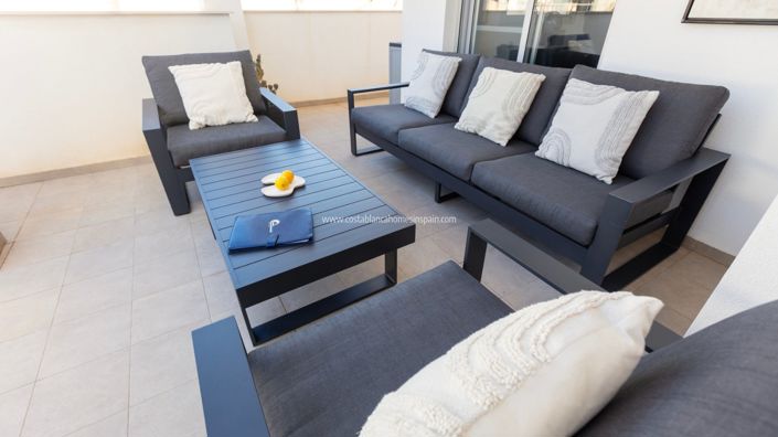 Image No.40-2 Bed Apartment for sale