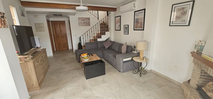 Image No.15-3 Bed Property for sale