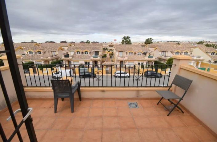 Image No.24-3 Bed Property for sale