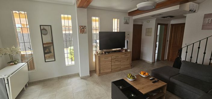 Image No.11-3 Bed Property for sale