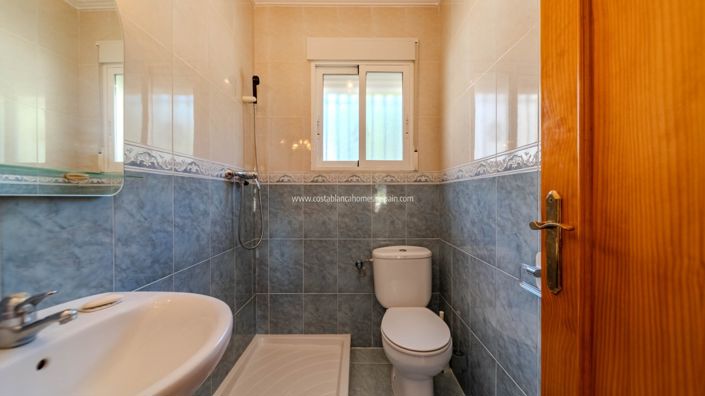 Image No.14-3 Bed Villa for sale