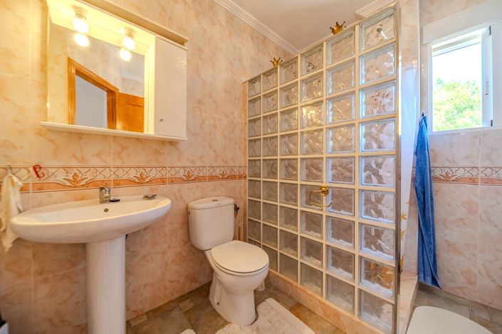 Image No.17-3 Bed Villa for sale