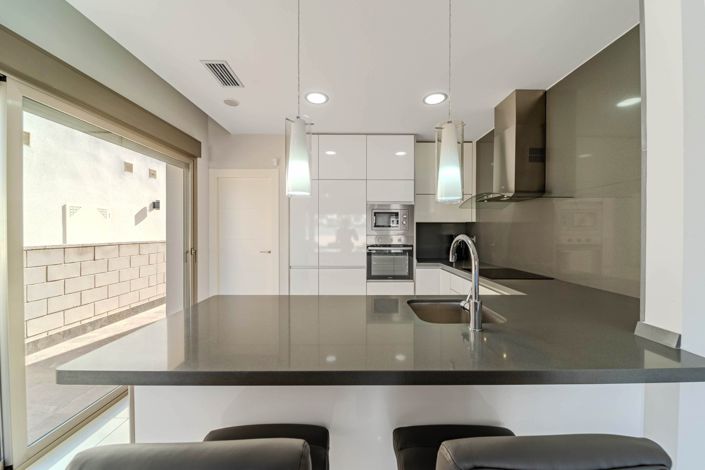 Image No.17-4 Bed Villa for sale