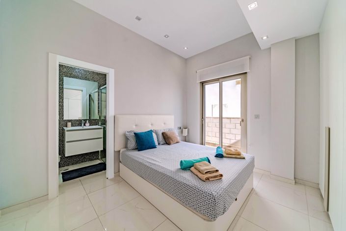 Image No.23-4 Bed Villa for sale