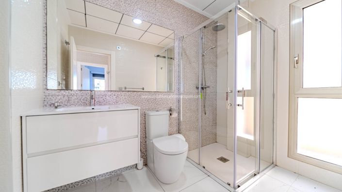 Image No.27-4 Bed Villa for sale