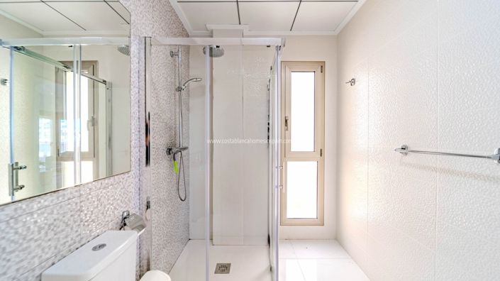 Image No.28-4 Bed Villa for sale