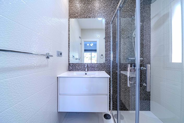 Image No.30-4 Bed Villa for sale