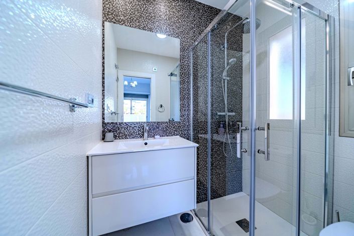 Image No.31-4 Bed Villa for sale