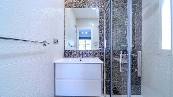 Image No.30-4 Bed Villa for sale