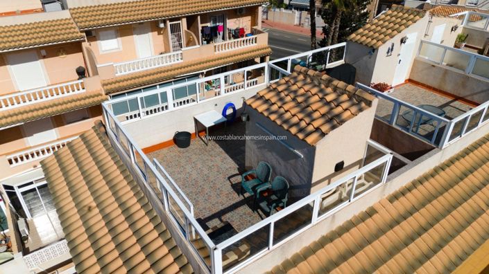 Image No.12-3 Bed Townhouse for sale