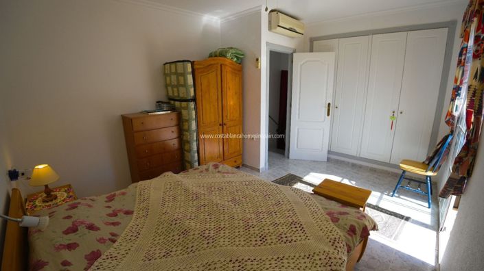 Image No.24-3 Bed Townhouse for sale