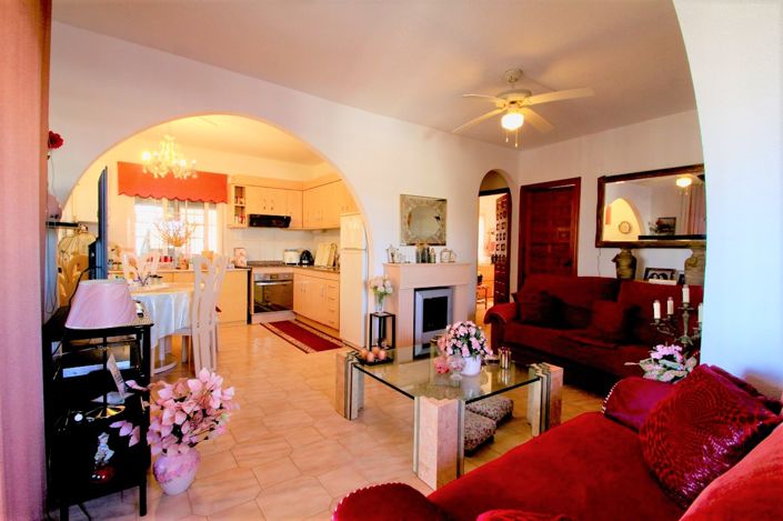 Image No.9-6 Bed Villa for sale