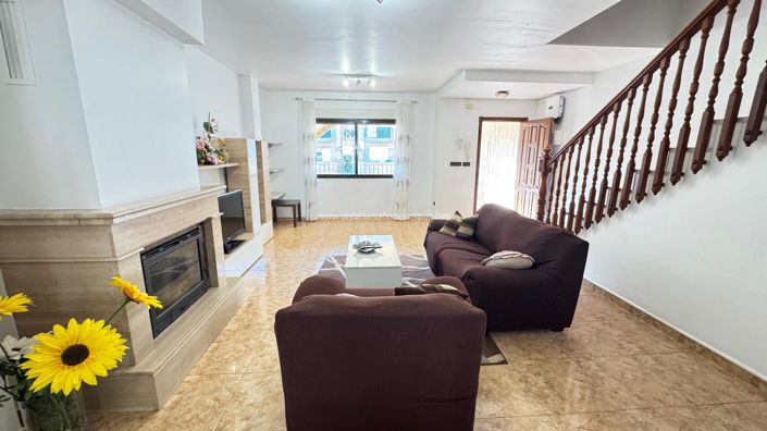 Image No.13-3 Bed Townhouse for sale