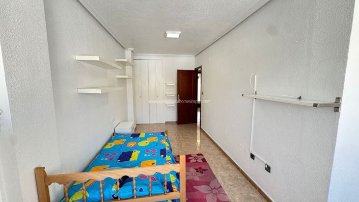 Image No.31-3 Bed Townhouse for sale