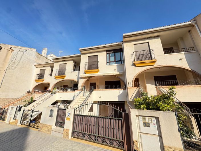 Image No.4-3 Bed Townhouse for sale