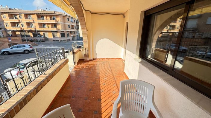 Image No.6-3 Bed Townhouse for sale