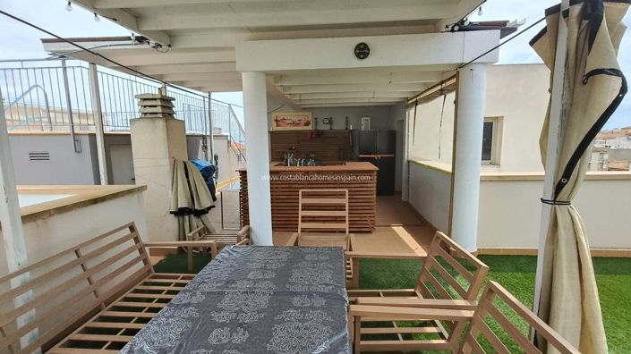 Image No.22-2 Bed Apartment for sale