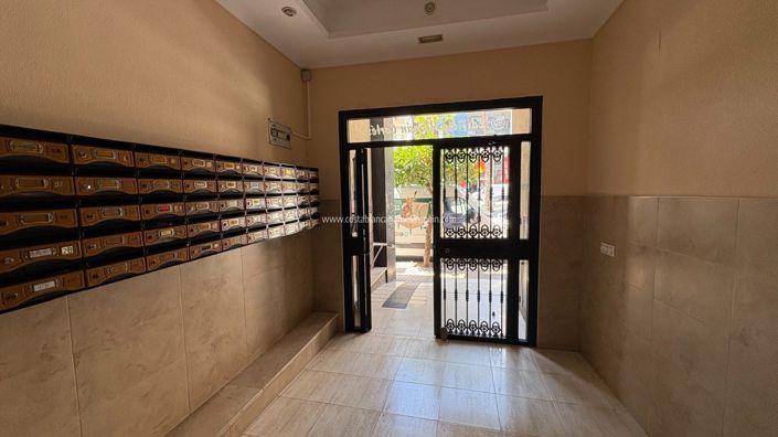 Image No.22-4 Bed Apartment for sale