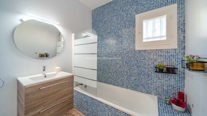 Image No.16-7 Bed Villa for sale