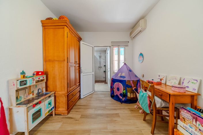 Image No.22-7 Bed Villa for sale