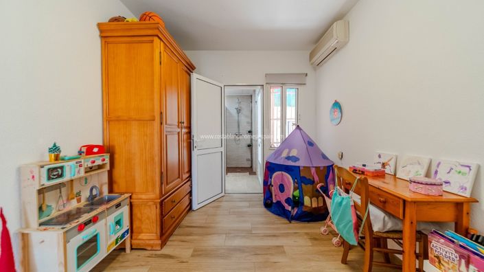 Image No.22-7 Bed Villa for sale