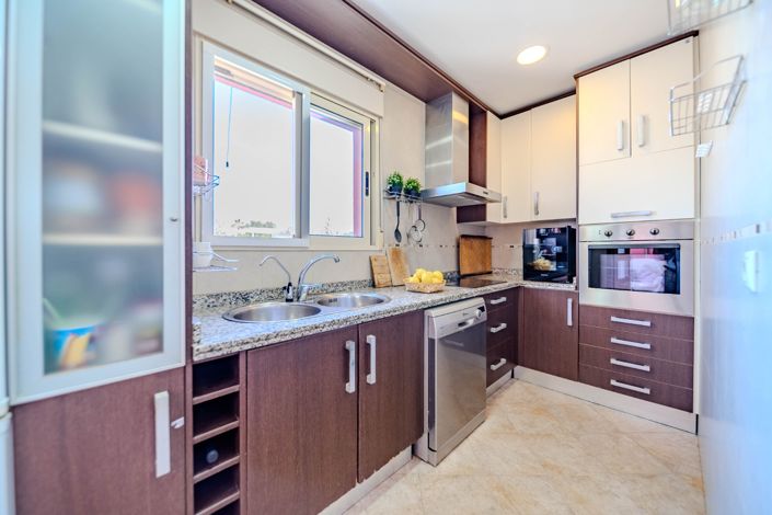 Image No.25-7 Bed Villa for sale