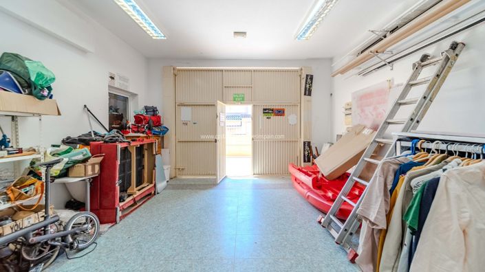 Image No.29-7 Bed Villa for sale