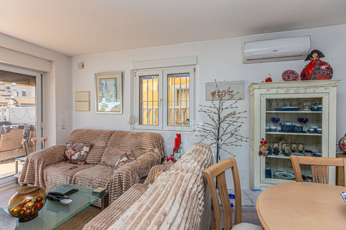 Image No.10-3 Bed Townhouse for sale