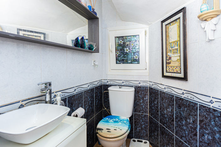 Image No.17-3 Bed Townhouse for sale