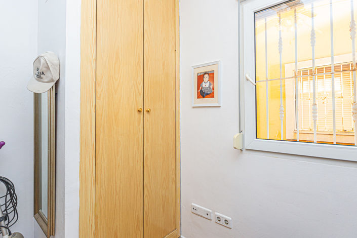 Image No.21-3 Bed Townhouse for sale